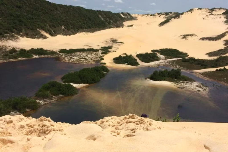 Vista das dunas no Rio Grande do Norte durante o passeio 4x4 pela Rota dos Nativos